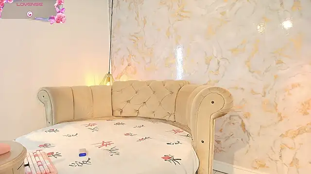 Snapshot of tifanibrown chatting on February 5, 2026, 1:18 pm tifanibrown online show from February 5, 2026, 1:18 pm