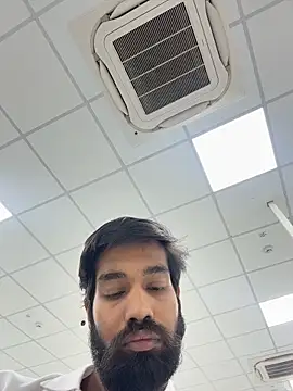 priyansh92924 online show from June 17, 2026, 10:58 am