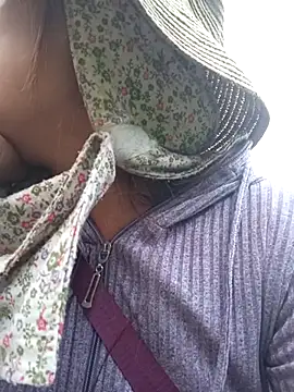 cutebobi online show from April 14, 2026, 11:43 pm