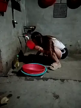 cutebobi online show from April 17, 2026, 10:34 pm