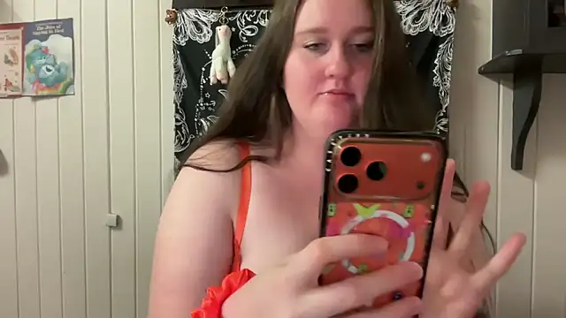 Snapshot of xopeachybaby chatting on June 2, 2026, 6:57 am xopeachybaby online show from June 2, 2026, 6:57 am
