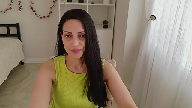Snapshot of LovelyBeatrice chatting on May 10, 2026, 11:58 am LovelyBeatrice online show from May 10, 2026, 11:58 am