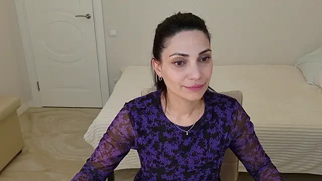 LovelyBeatrice online show from March 6, 2026, 11:05 am