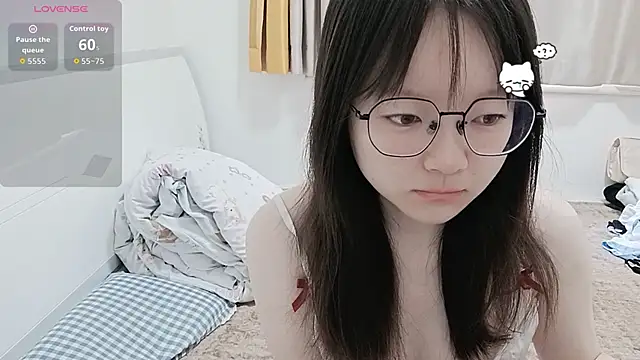 weiwei4999 online show from March 24, 2026, 7:08 am