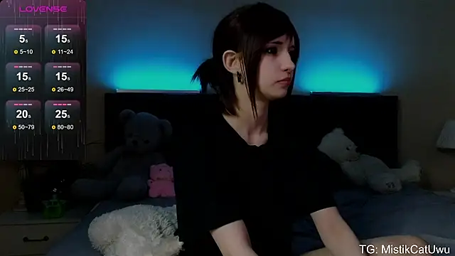 Snapshot of m_Suika_m chatting on February 23, 2026, 4:07 pm m Suika m online show from February 23, 2026, 4:07 pm