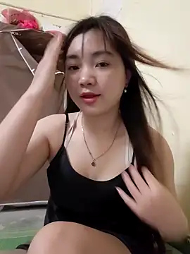 Snapshot of Pinks_cool chatting on May 12, 2026, 3:18 pm Pinks cool online show from May 12, 2026, 3:18 pm