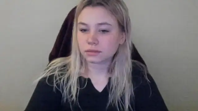 Snapshot of Lulu_Di chatting on February 10, 2026, 11:26 pm Lulu Di online show from February 10, 2026, 11:26 pm