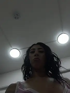 darkkjulietha online show from July 7, 2026, 2:42 pm