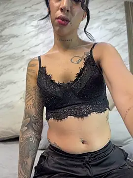 darkkjulietha online show from July 8, 2026, 7:03 pm