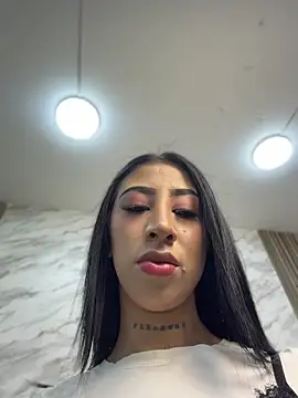 darkkjulietha online show from July 22, 2026, 2:41 pm