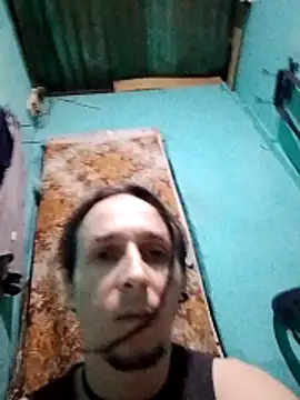 Snapshot of AxelFrost chatting on February 11, 2026, 3:17 am AxelFrost online show from February 11, 2026, 3:17 am