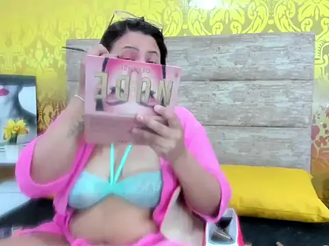 Snapshot of elianacollins23 chatting on February 20, 2026, 2:52 am elianacollins23 online show from February 20, 2026, 2:52 am