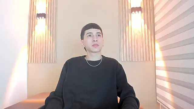 Snapshot of lian_cameron chatting on February 9, 2026, 3:48 am lian cameron online show from February 9, 2026, 3:48 am