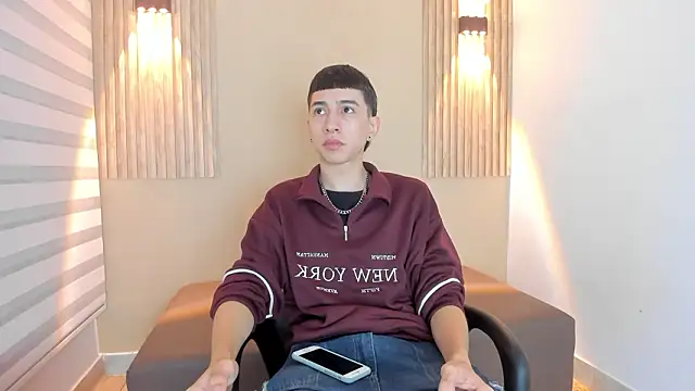 Snapshot of lian_cameron chatting on February 6, 2026, 3:46 am lian cameron online show from February 6, 2026, 3:46 am