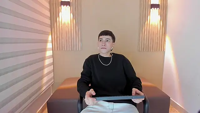 Snapshot of lian_cameron chatting on February 11, 2026, 3:50 am lian cameron online show from February 11, 2026, 3:50 am