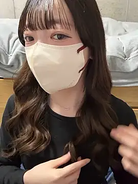 Hazuki 45 online show from February 2, 2026, 4:33 am