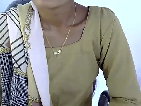 Snapshot of Kulsum_S chatting on February 25, 2026, 7:41 am Kulsum S online show from February 25, 2026, 7:41 am