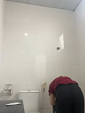 Snapshot of Lyn-be99 chatting on February 17, 2026, 9:17 am Lyn-be99 online show from February 17, 2026, 9:17 am