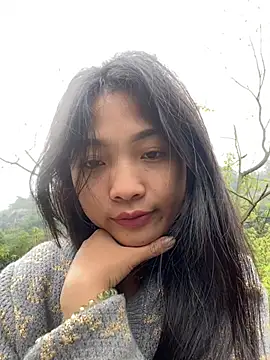 Lyn-be99 online show from March 6, 2026, 2:28 am