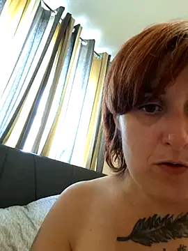 Snapshot of Tiara_XOX chatting on August 4, 2026, 10:20 am Tiara XOX online show from August 4, 2026, 10:20 am