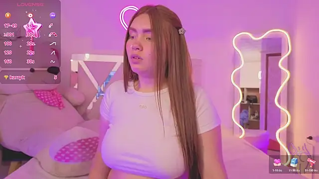 Snapshot of SABRIINA_TAY chatting on February 18, 2026, 11:50 am SABRIINA TAY online show from February 18, 2026, 11:50 am