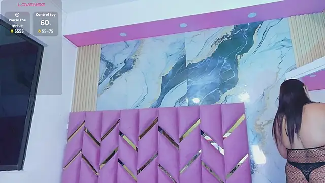 Rizantella online show from April 15, 2026, 2:50 am