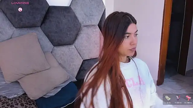 Snapshot of DulceJones chatting on February 10, 2026, 8:08 pm DulceJones online show from February 10, 2026, 8:08 pm