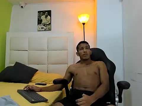 Snapshot of ricky_spensar23cm_ chatting on February 13, 2026, 2:22 am ricky spensar23cm online show from February 13, 2026, 2:22 am