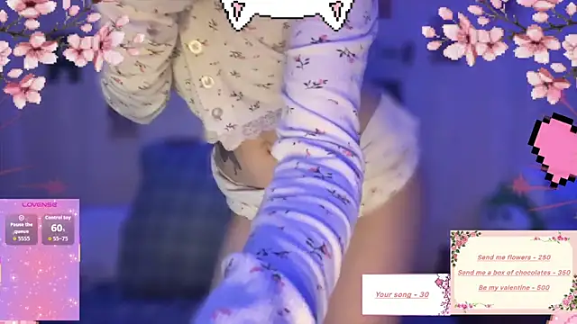 Snapshot of DellaCampbell chatting on February 13, 2026, 12:49 pm DellaCampbell online show from February 13, 2026, 12:49 pm