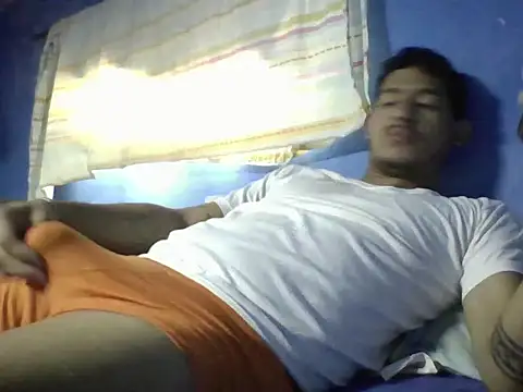 Snapshot of chinopajerofull2 chatting on May 6, 2026, 2:32 pm chinopajerofull2 online show from May 6, 2026, 2:32 pm