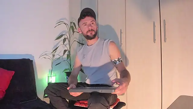 Erickpritz xh online show from April 14, 2026, 2:27 am