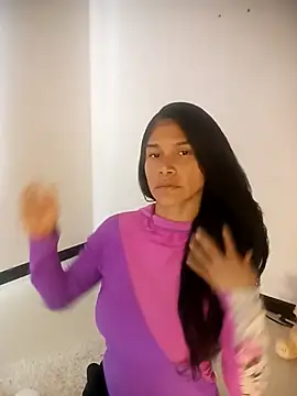 Snapshot of _aish_a chatting on May 5, 2026, 8:01 pm aish a online show from May 5, 2026, 8:01 pm