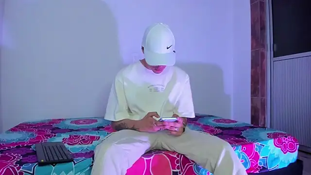 Snapshot of Vlad__night chatting on February 3, 2026, 11:48 am Vlad night online show from February 3, 2026, 11:48 am