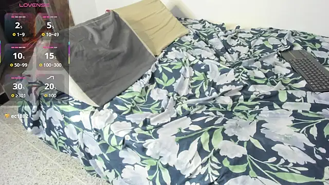 Snapshot of Vlad__night chatting on February 20, 2026, 6:26 am Vlad night online show from February 20, 2026, 6:26 am