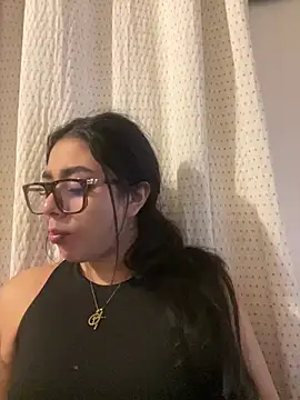 Violetta pinkk1 online show from February 16, 2026, 4:33 am