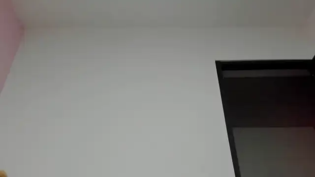 cristalayyy online show from April 20, 2026, 11:06 pm