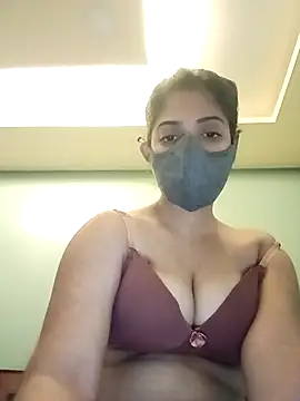 Snapshot of sonalidey5565 chatting on February 6, 2026, 8:10 am sonalidey5565 online show from February 6, 2026, 8:10 am