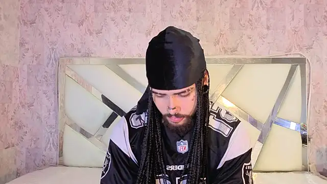 Snapshot of Benny_and_Mark chatting on February 26, 2026, 4:12 am Benny and Mark online show from February 26, 2026, 4:12 am