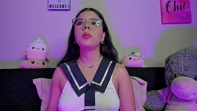 ViolettM online show from March 25, 2026, 5:12 pm