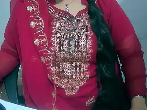 Snapshot of Cute_Aliyaa chatting on February 27, 2026, 7:30 am Cute Aliyaa online show from February 27, 2026, 7:30 am