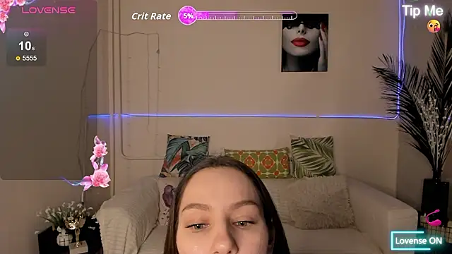 AliceW0ral online show from February 12, 2026, 8:36 am