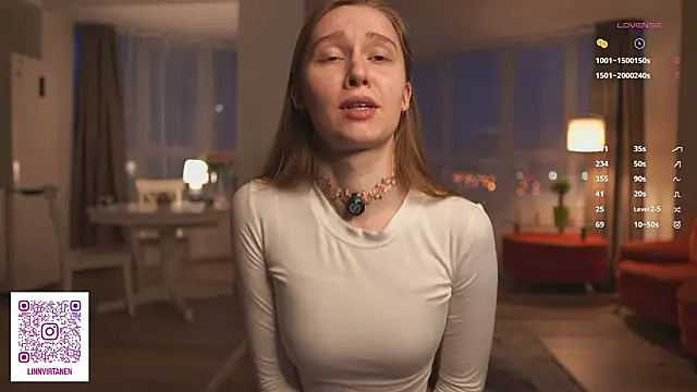 Snapshot of SharaNewbern chatting on February 23, 2026, 1:44 pm SharaNewbern online show from February 23, 2026, 1:44 pm