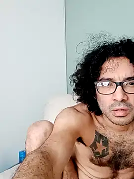 Snapshot of Batou1683 chatting on February 21, 2026, 10:17 am Batou1683 online show from February 21, 2026, 10:17 am