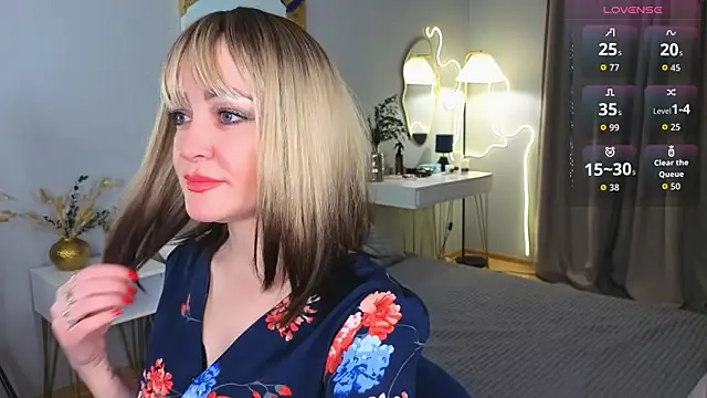 Snapshot of Oliiviaa_ chatting on February 9, 2026, 8:12 am Oliiviaa online show from February 9, 2026, 8:12 am