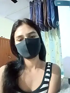 Snapshot of Mahira-- chatting on May 5, 2026, 7:00 am Mahira-- online show from May 5, 2026, 7:00 am