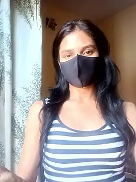 Snapshot of Mahira-- chatting on April 26, 2026, 8:44 am Mahira-- online show from April 26, 2026, 8:44 am
