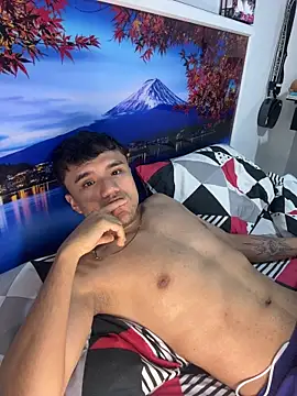 Snapshot of CreamKingg chatting on February 11, 2026, 5:07 am CreamKingg online show from February 11, 2026, 5:07 am