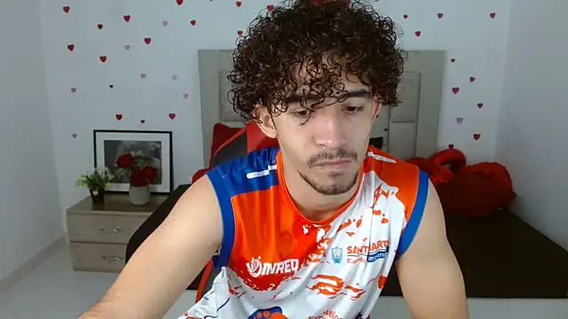 Caius fox online show from March 15, 2026, 11:39 am