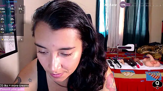 Robin H00t 2 online show from February 10, 2026, 6:07 pm