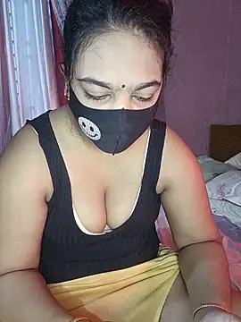 Snapshot of Ms-Nusrat chatting on June 10, 2026, 12:17 pm Ms-Nusrat online show from June 10, 2026, 12:17 pm
